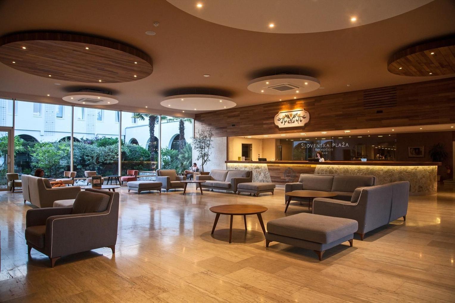 Slovenska Plaza 4*