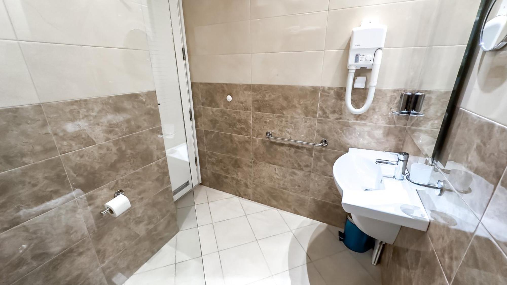 Slovenska Plaza 4*