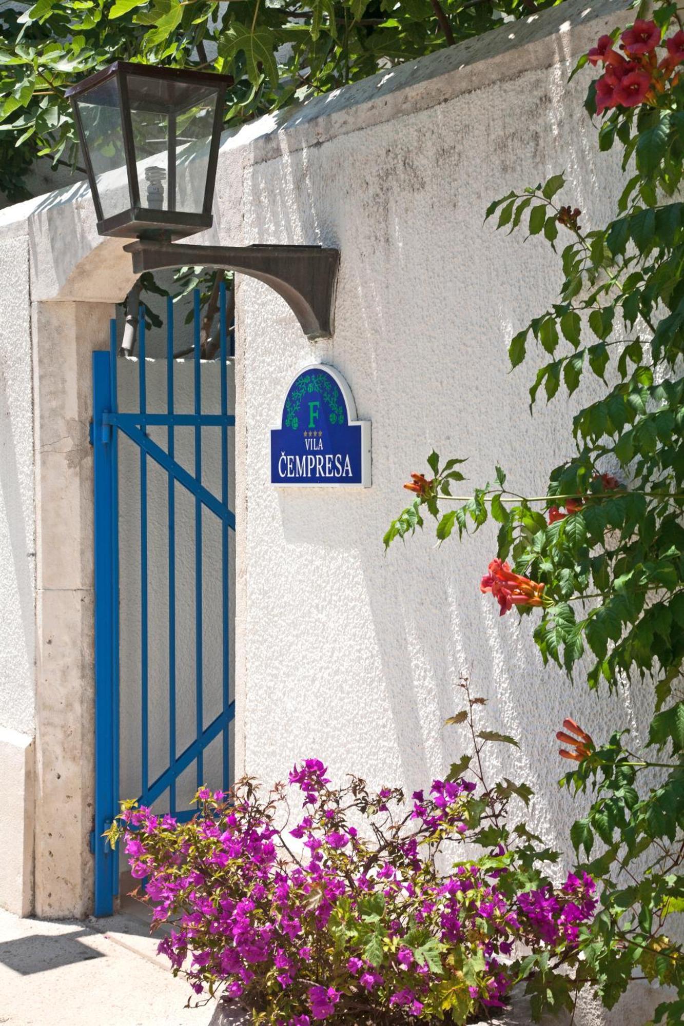 Slovenska Plaza Hotel 4*