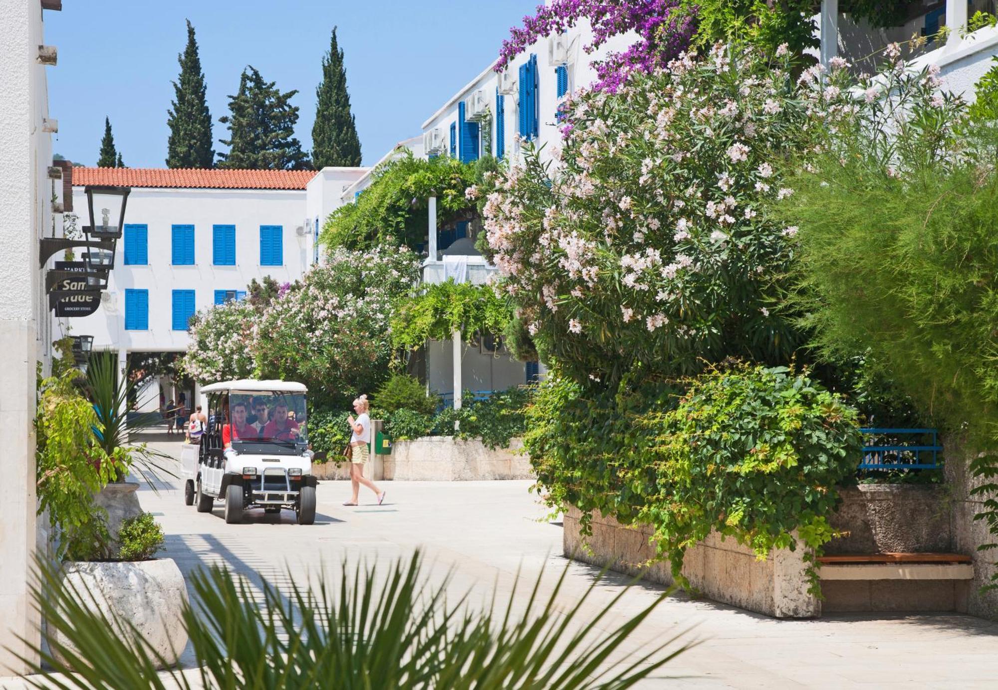 Hotel Slovenska Plaza 4*